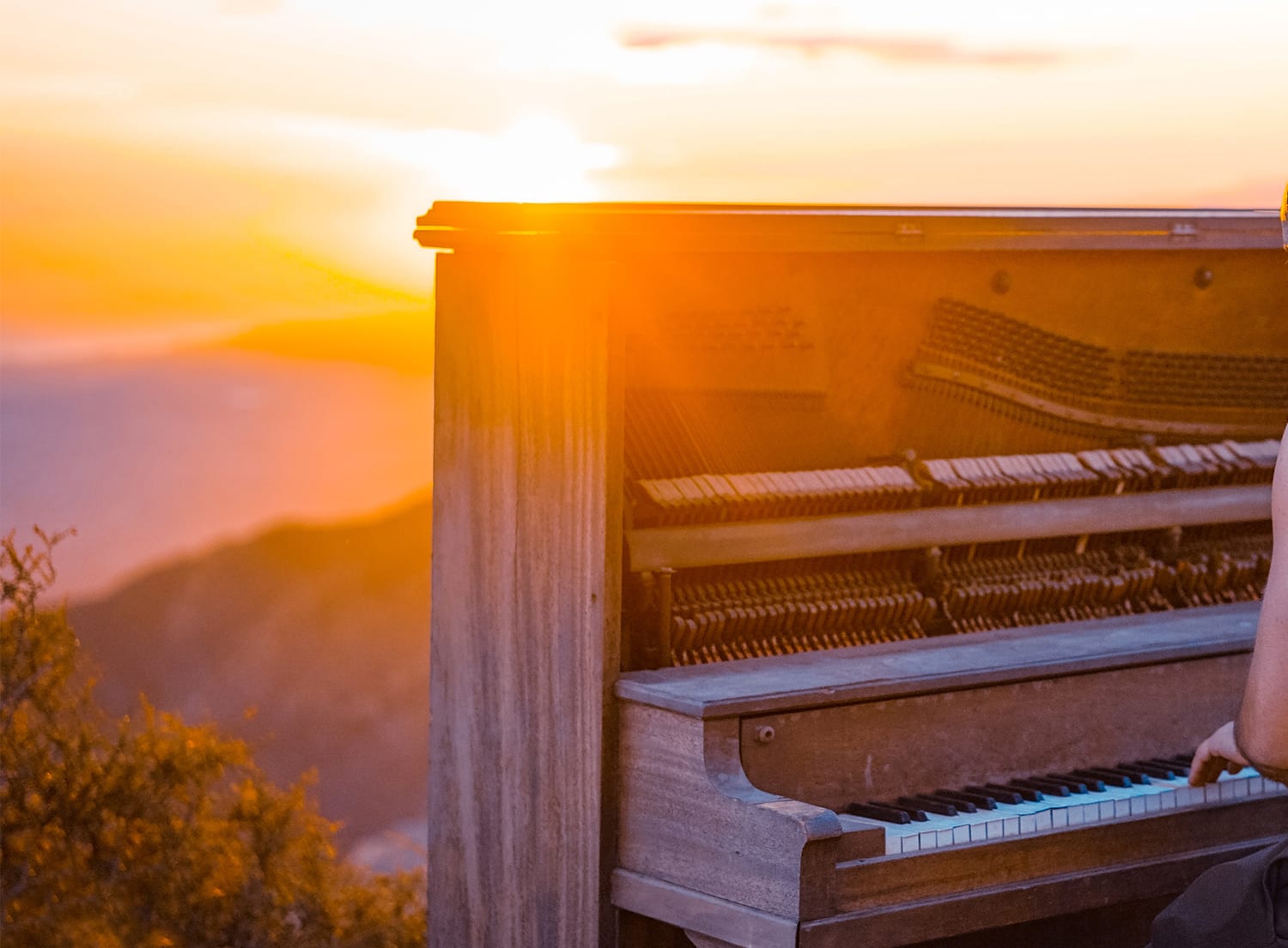closeup of a piano overlooking a valley
